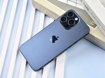 鹤庆苹果维修点分享iPhone 15 Pro Max自动关机造成的原因 